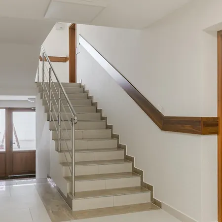 Guest house Columbus *